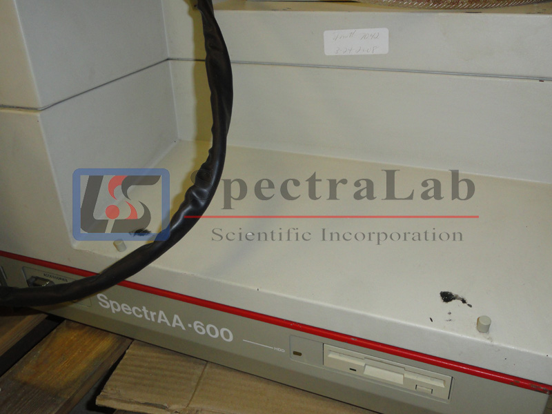 Varian20SpectrAA-30020Atomic20Absorption20Spectrometer-3_productimage_1924_2.jpg