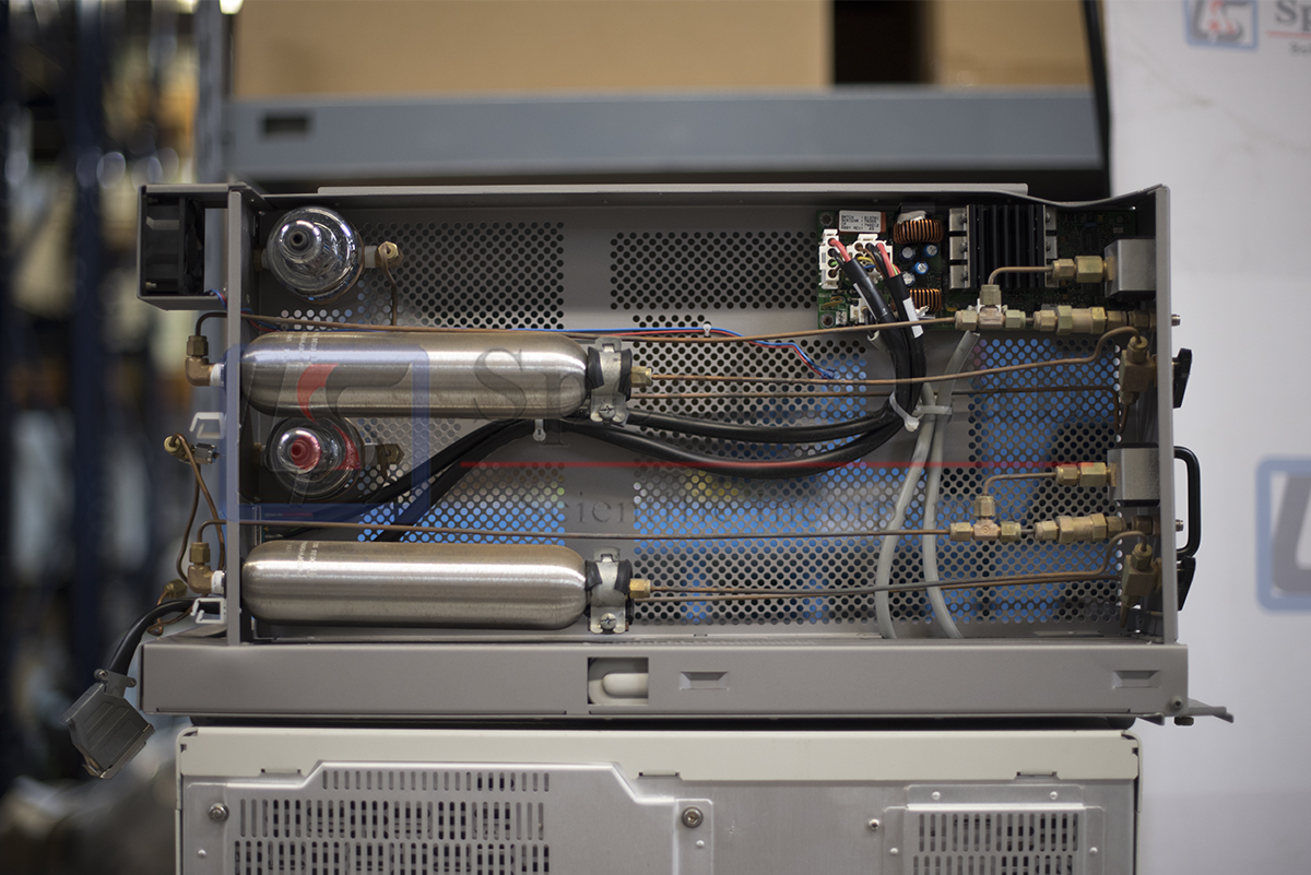 Varian CP-4900 Portable Gas Attachment (2) Varian CP-4900 Portable Gas Attachment