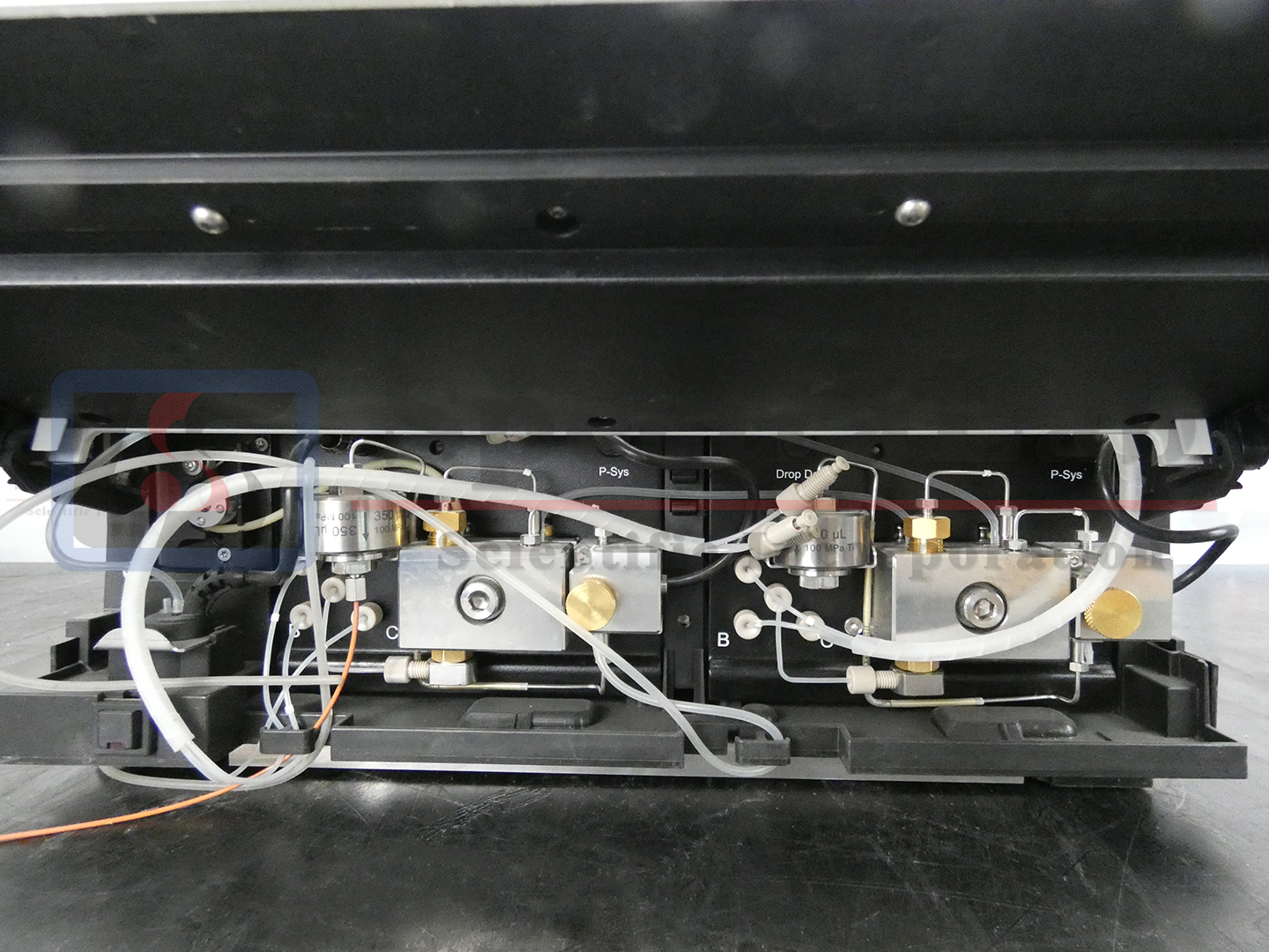 Dionex-UltiMate-3000-DPG-3600SD-Dual-Gradient-Standard-Pump-2