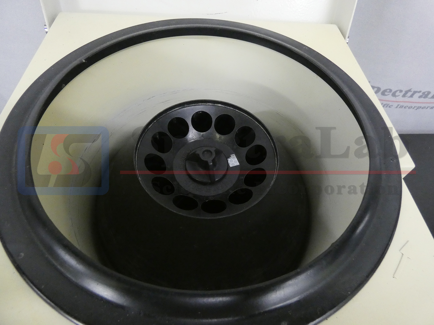 Heraeus-Baxter-3611-Clinifuge-2