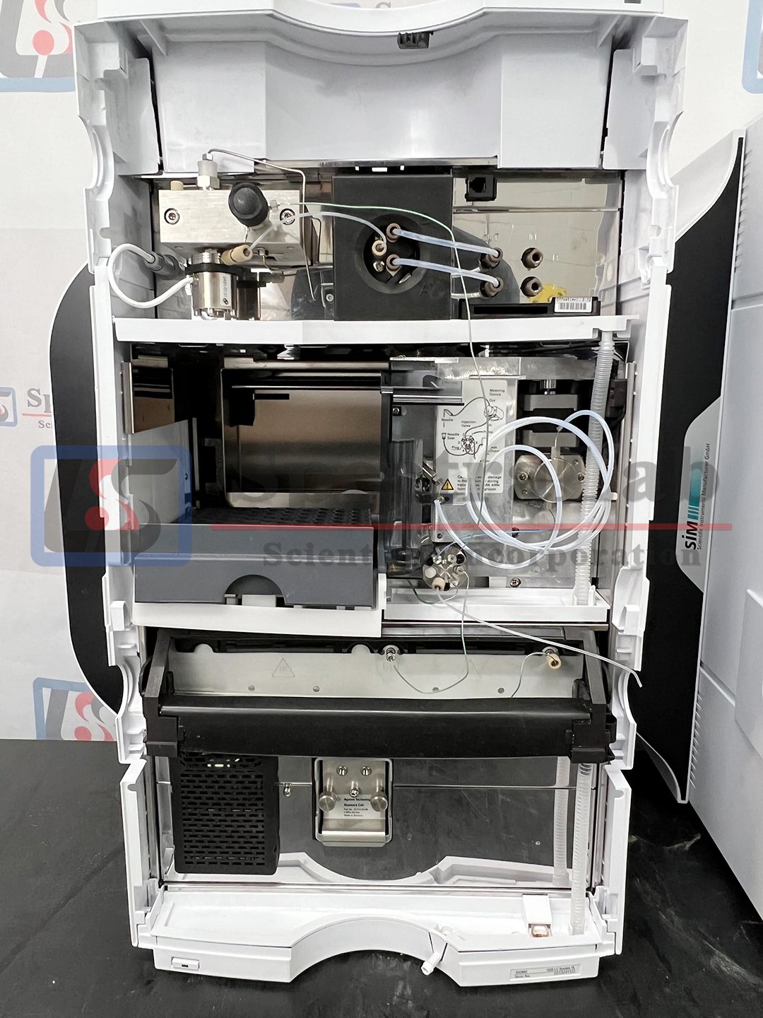 Agilent 1220 Infinity II HPLC System G4290C with SIM Cooling Module