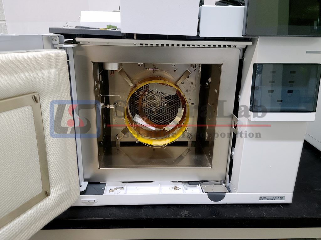 New in Opened Original Package Agilent 8890 GC with Large Valve Oven